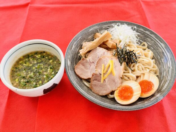 豚骨魚介醤油つけ麺